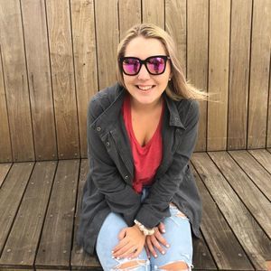 Meet your Posher, Karlyn